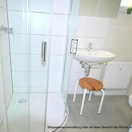Obj 47 Ferienbungalow Fuer 2 Personen Wlan Terrasse Ca 300 M Zum Niendorf (Timmendorfer Strand)